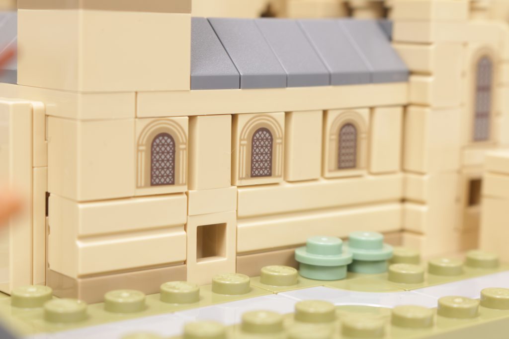 LEGO Harry Potter 76419 Hogwarts Castle and Grounds review 28 1024x683