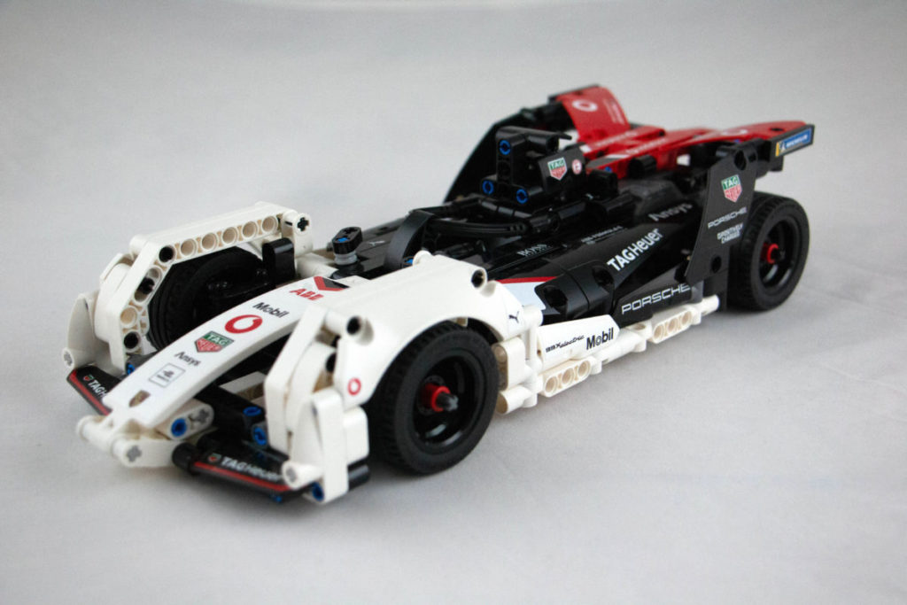 Technic 42137 Porsche 31 1024x683