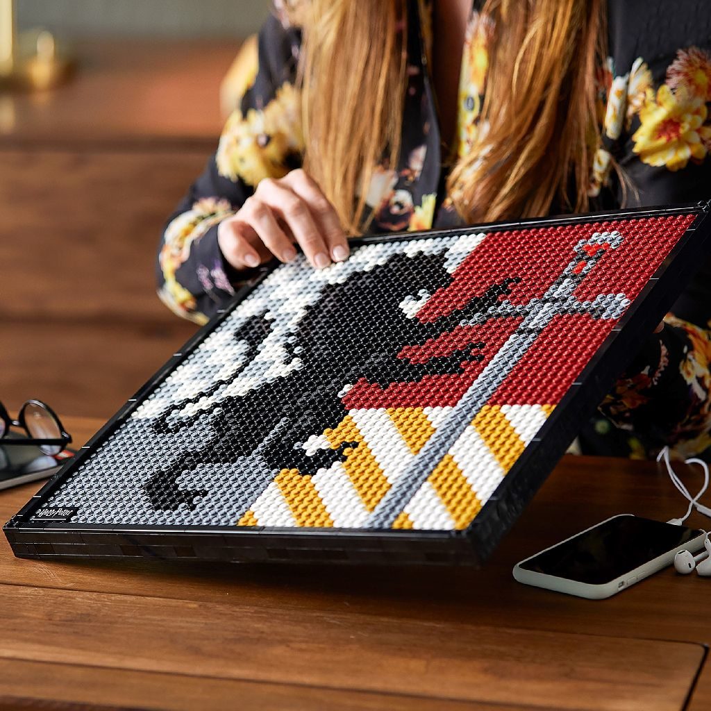 LEGO Art 31201 Harry Potter Hogwarts Crest 5 1024x1024