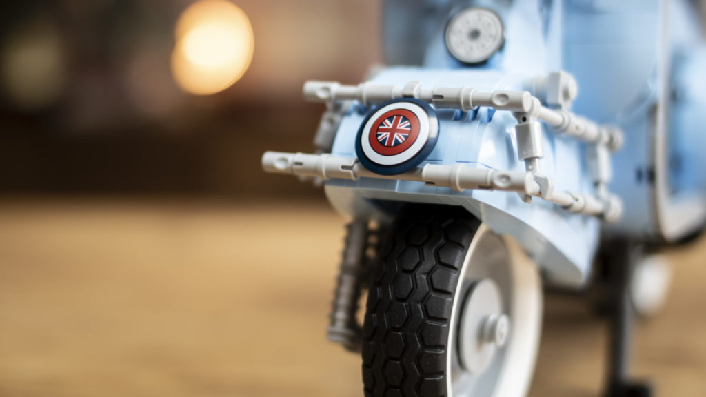 LEGO Creator 10298 Vespa 125 mudguard crash bar 16 1024x576