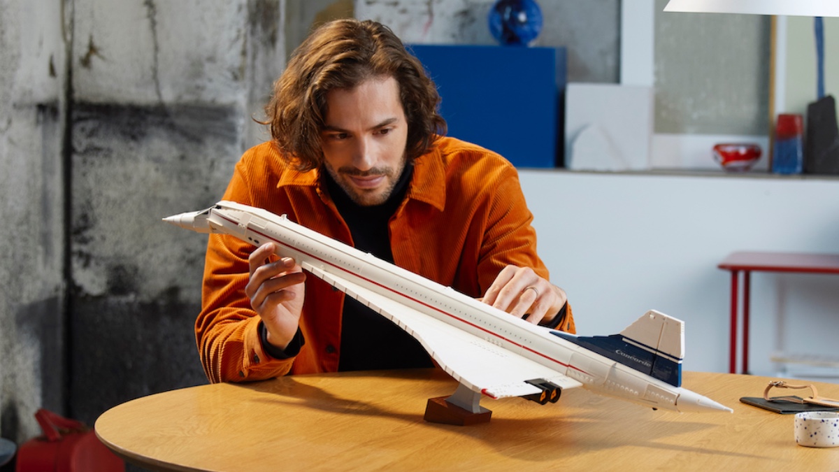 LEGO Icons 10318 Concorde takes brick-built toilets to new heights
