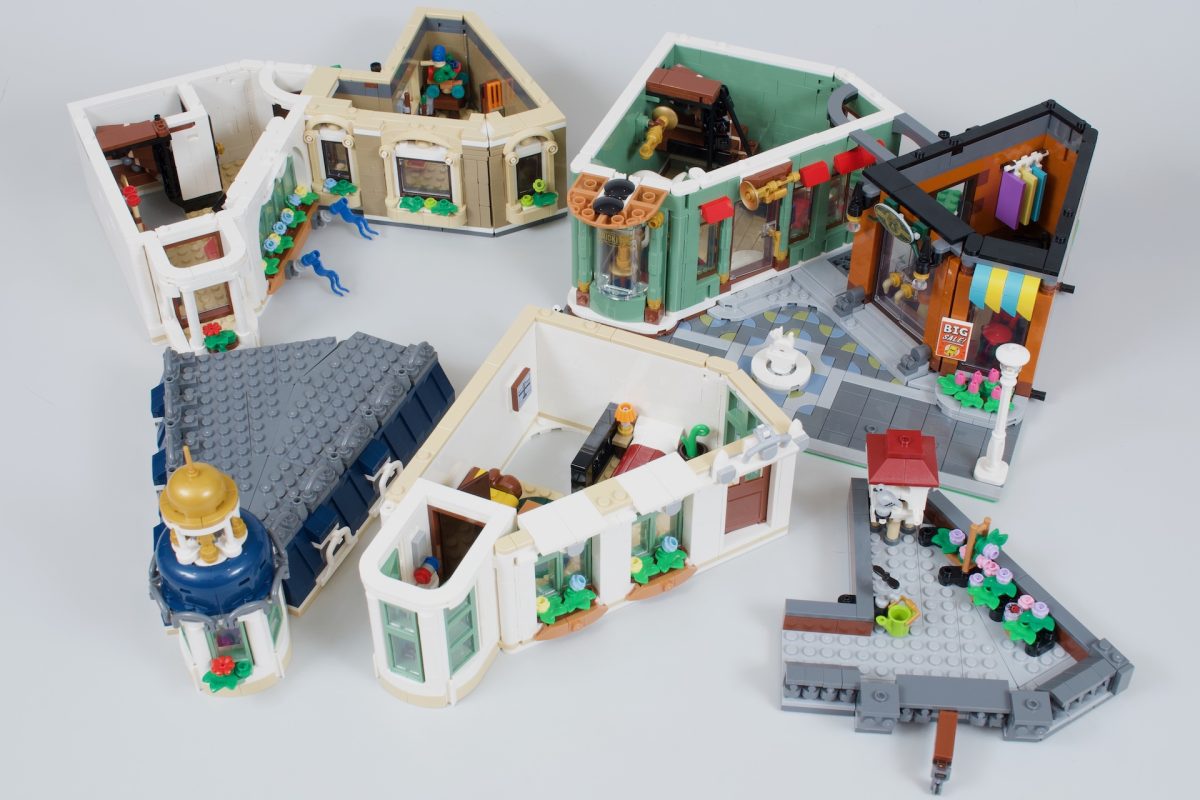 LEGO Icons 11371 Shopping Street review 52 1200x800