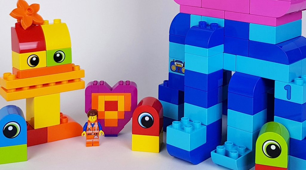 Brick Pic of the Day: DUPLO alien invasion