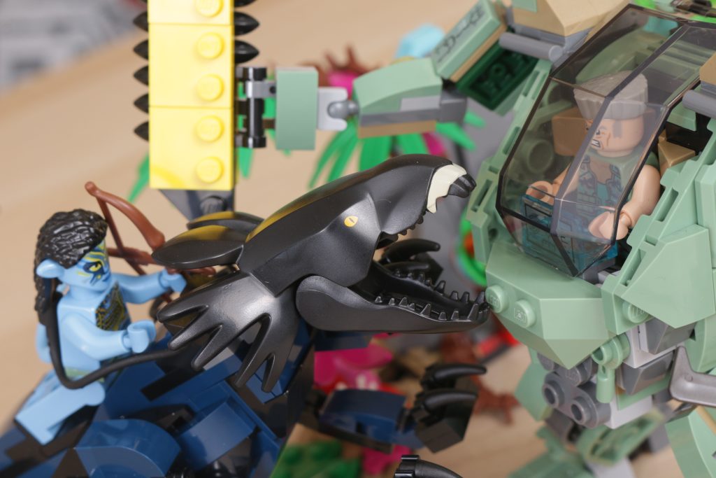 LEGO Avatar 75571 Neytiri Thanator vs. AMP Suit Quaritch review 3 1024x683