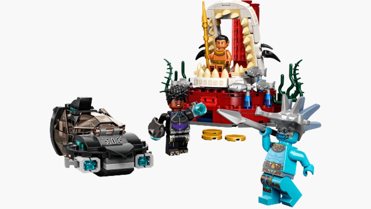 The new LEGO Marvel Namor minifigure doesn't match the MCU