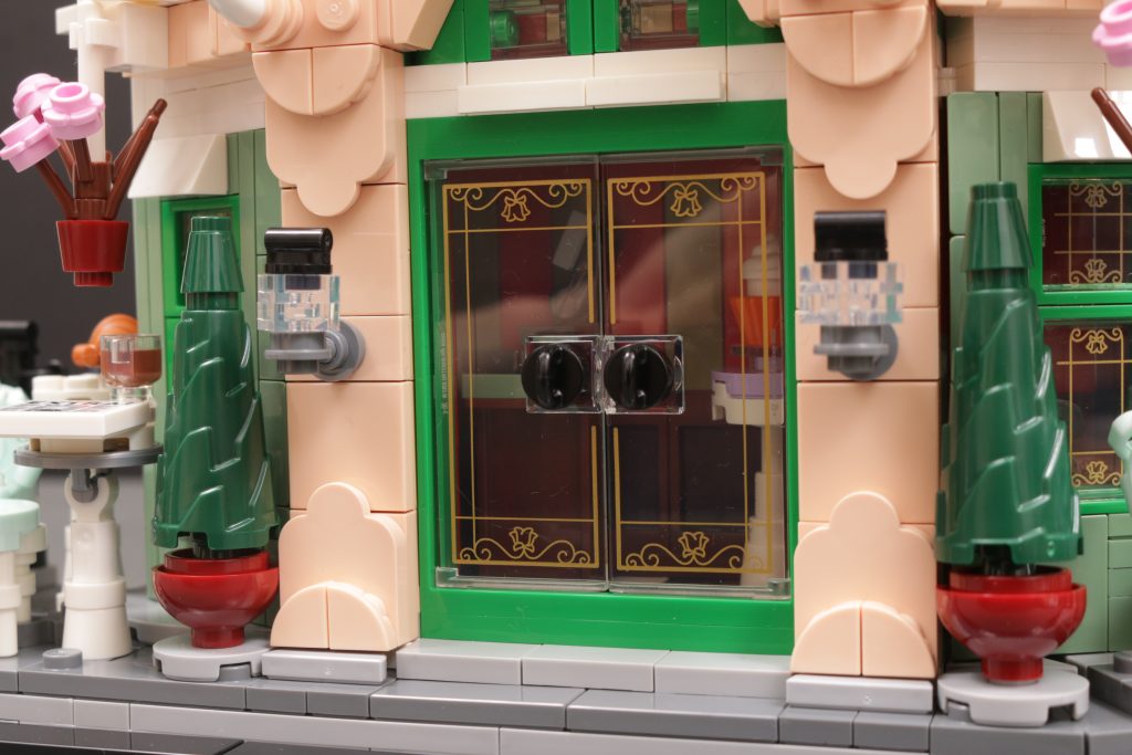 LEGO Icons 10362 French Cafe review 16 1024x683