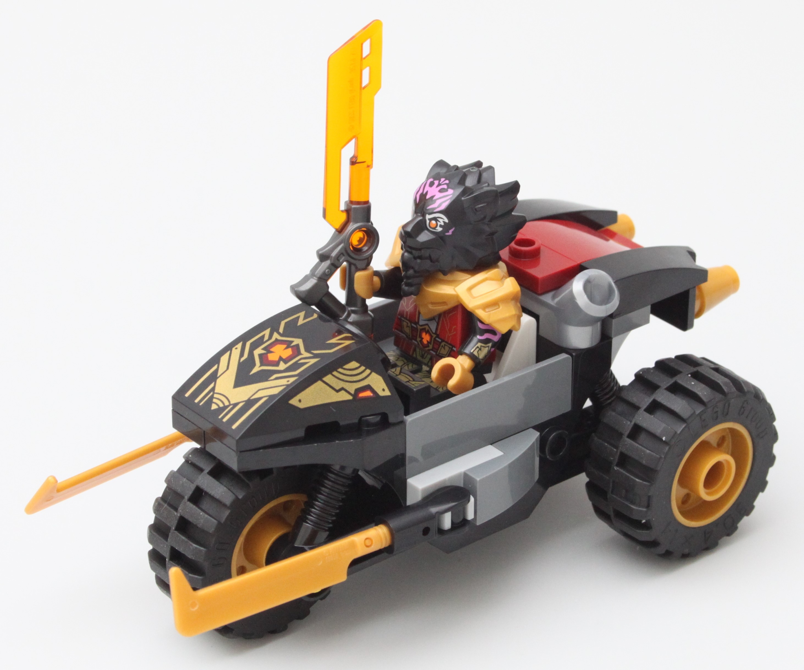 LEGO NINJAGO 71789 Kai and Rass Car and Bike Battle review 6 scaled