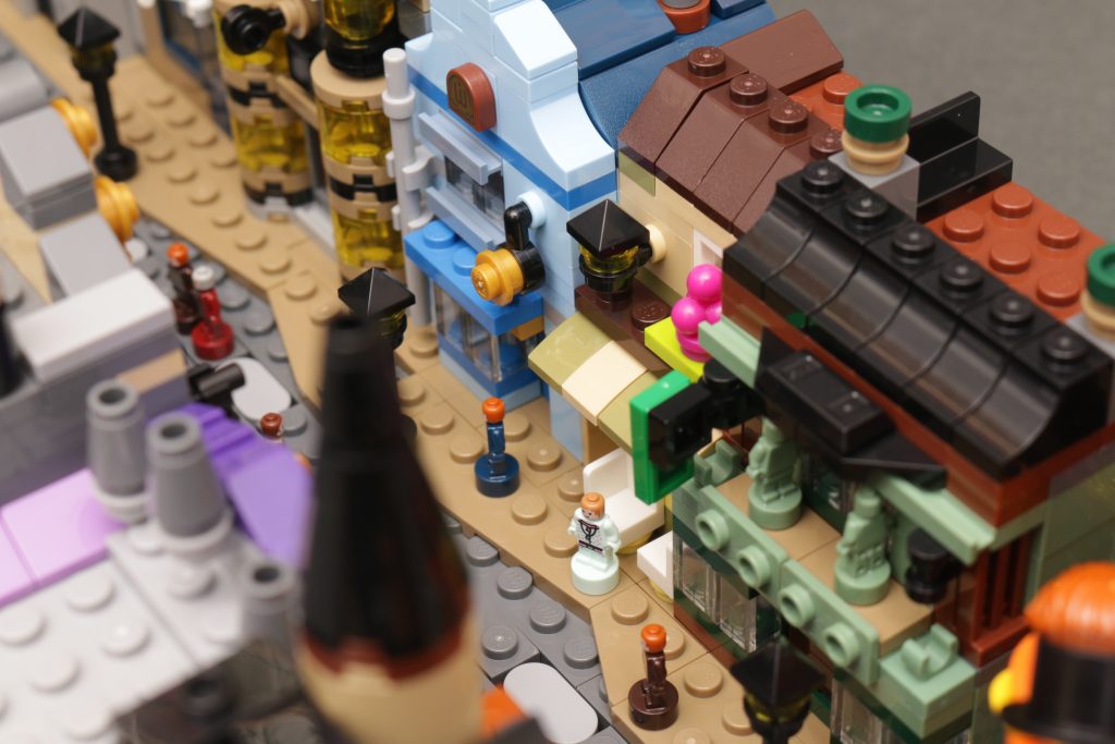 LEGO Harry Potter 76444 Diagon Alley Wizarding Shops review 84 1024x683