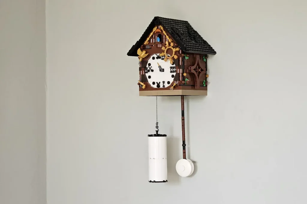 LEGO Ideas working pendulum clock 4 1024x682