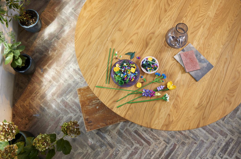 LEGO Botanical Collection 10313 Wildflower Bouquet 19 1024x678