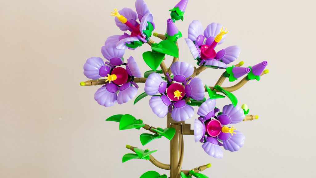 Lego botanicals 10372 Hibiscus 27 1024x576