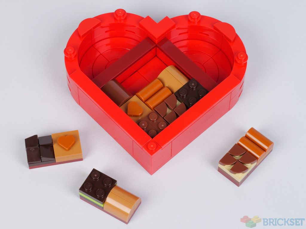 BRICKSET LEGO Seasonal 40759 Valentines Day Box 5 1024x768