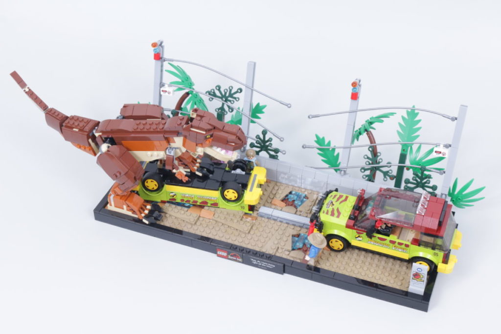 LEGO Jurassic Park 76956 T. rex Breakout review 9 1024x683