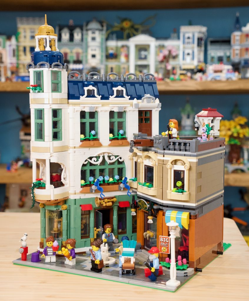 LEGO Icons 11371 Shopping Street review 1 846x1024