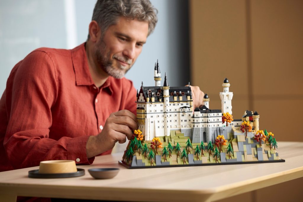 LEGO Architecture 21063 Neuschwanstein Castle 22 1024x683
