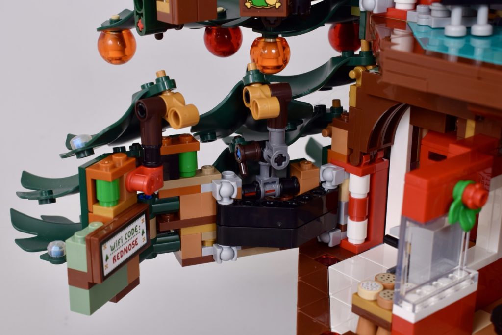 LEG 41843 Family Christmas Tree review 21 1024x683