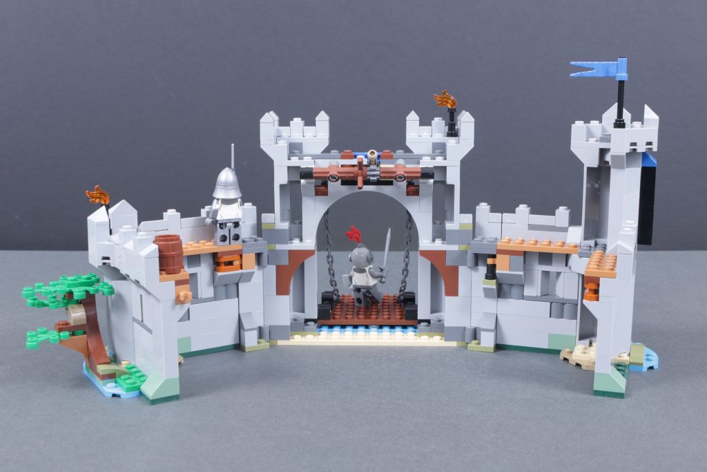 LEGO Creator 3 in 1 31168 Medieval Horse Knight Castle review 35 1024x683