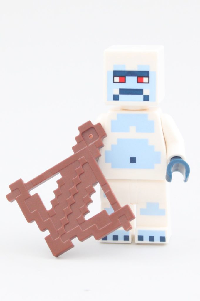 LEGO Minecraft 21186 The Ice Castle yeti 1 681x1024
