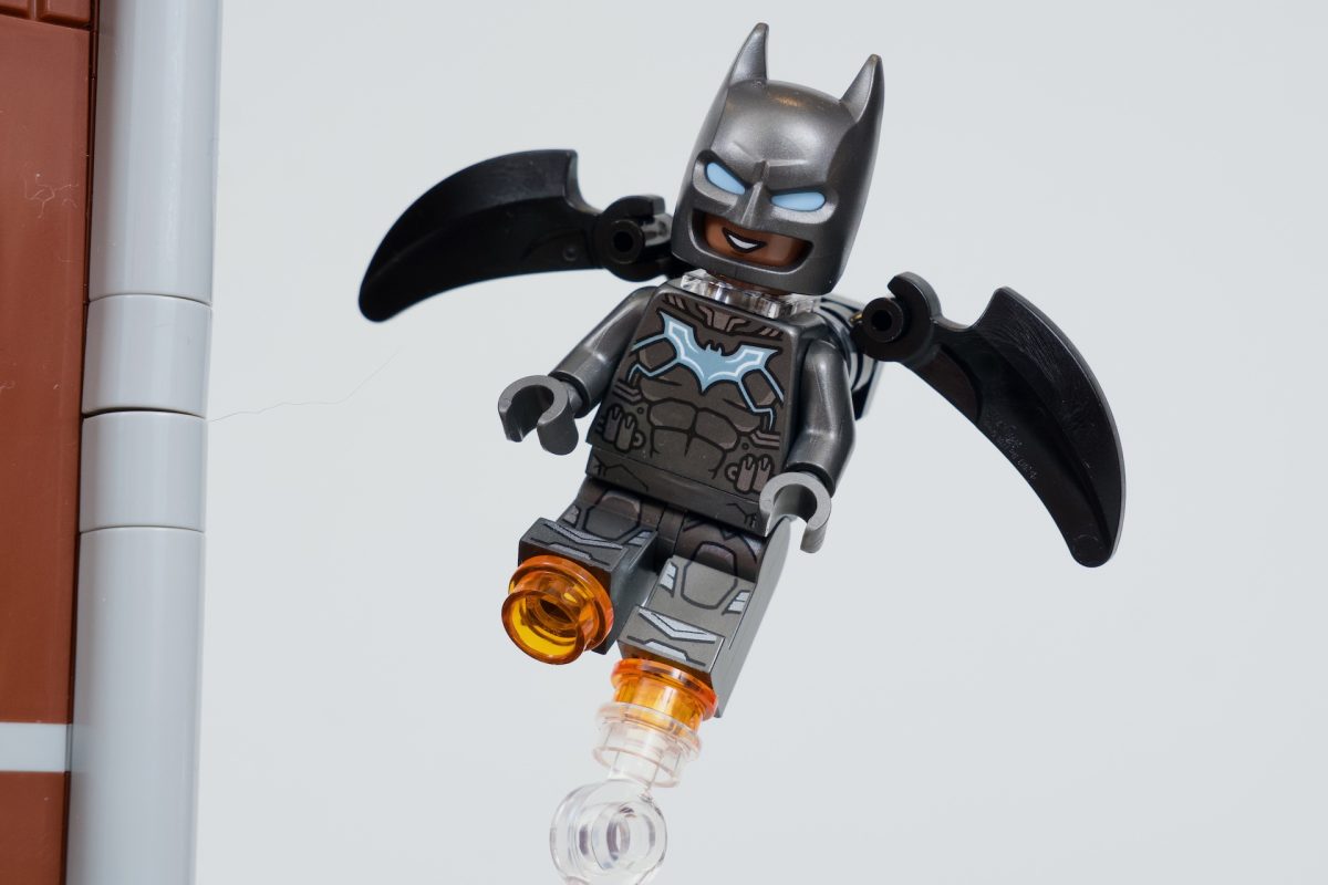 LEGO Batman DC 76300 Arkham Asylum mod 8 1200x800