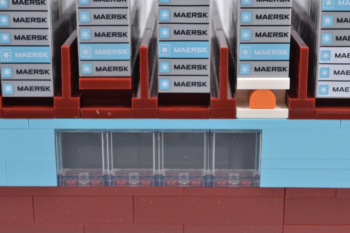 LEGO 40955 Maersk Dual Fuel Container Vessel 13 1200x800