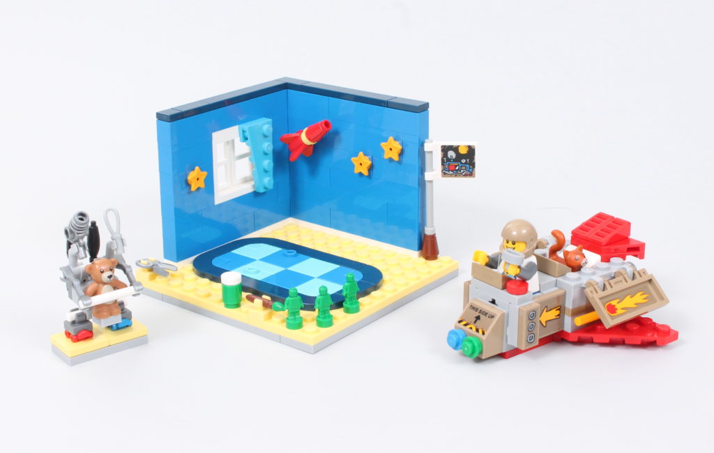 LEGO Ideas 40533 Cosmic Cardboard Adventures gift with purchase review 4 1024x650