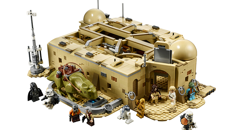 LEGO Star Wars 75290 Mos Eisley Cantina fully unveiled