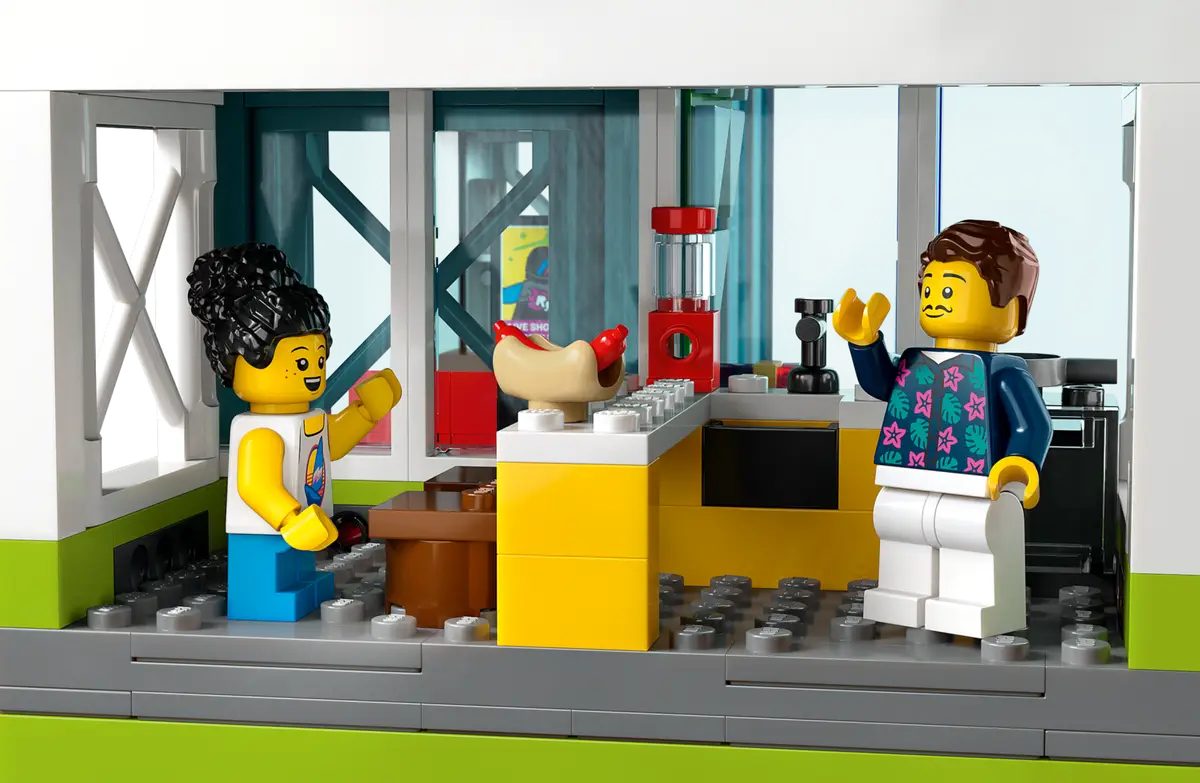 LEGO City 60365 Apartment Building 4