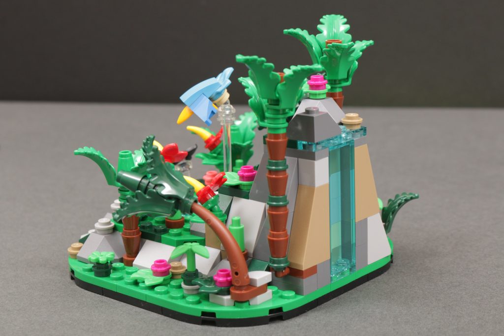LEGO 40782 Tropical Rainforest Diorama Gift with Purchase review 5 1024x683