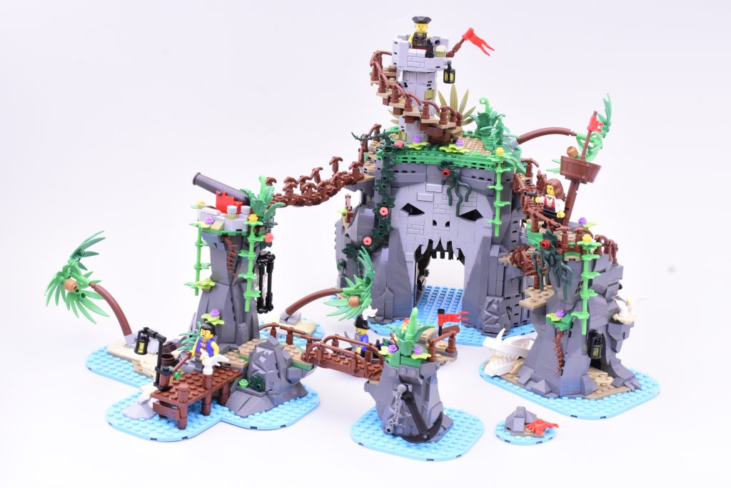 LEGO BrickLink Designer Program 910038 Ominous Isle review 2 1024x683