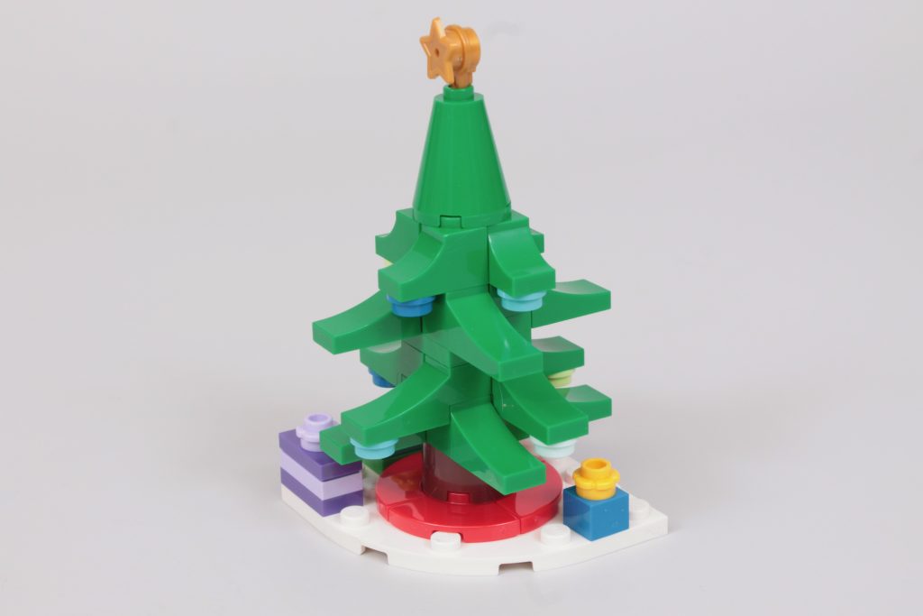 LEGO Winter Village 10339 Santas Post Office review 23 1024x683