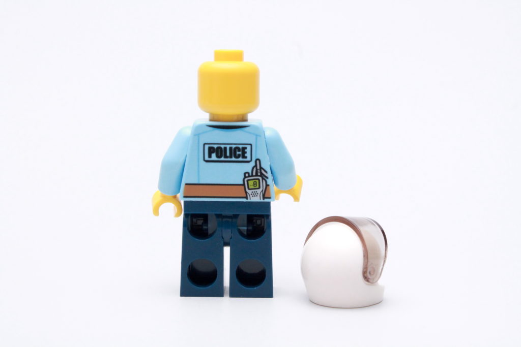 LEGO CITY magazine Issue 35 16