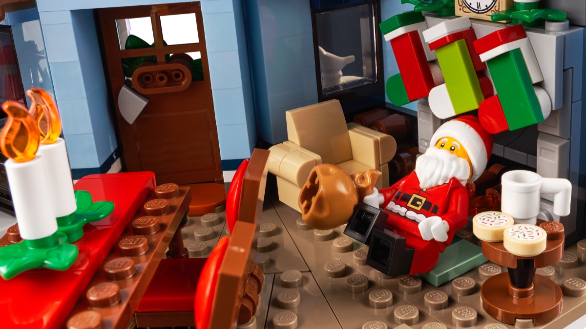 LEGO Winter Village Collection 10293 Santa's Visit price and release date confirmed