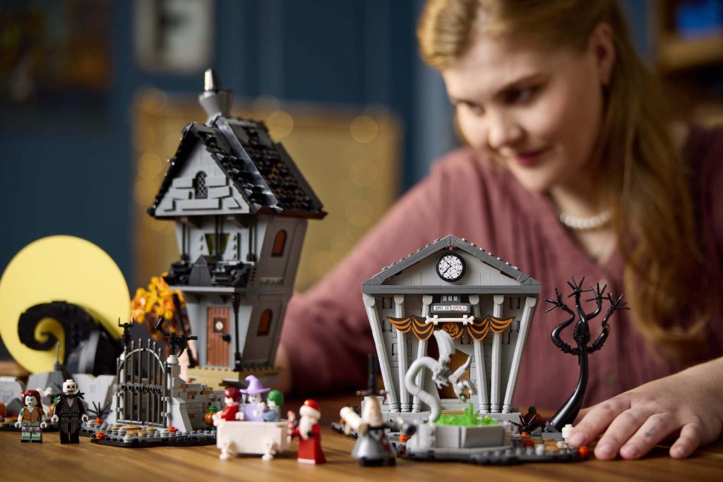 LEGO Ideas 21351 The Nightmare Before Christmas 26 1024x683