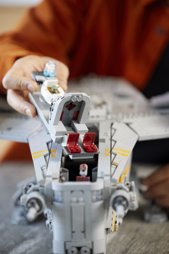 LEGO Star Wars 75331 The Razor Crest 25 683x1024
