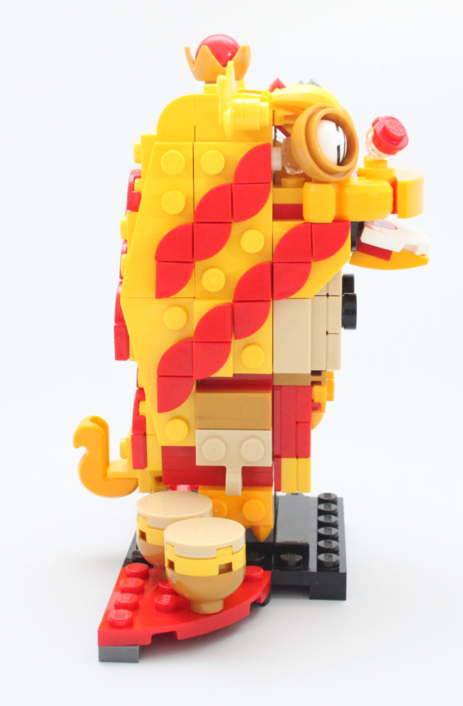 LEGO BrickHeadz 40540 Lion Dance Guy review 8