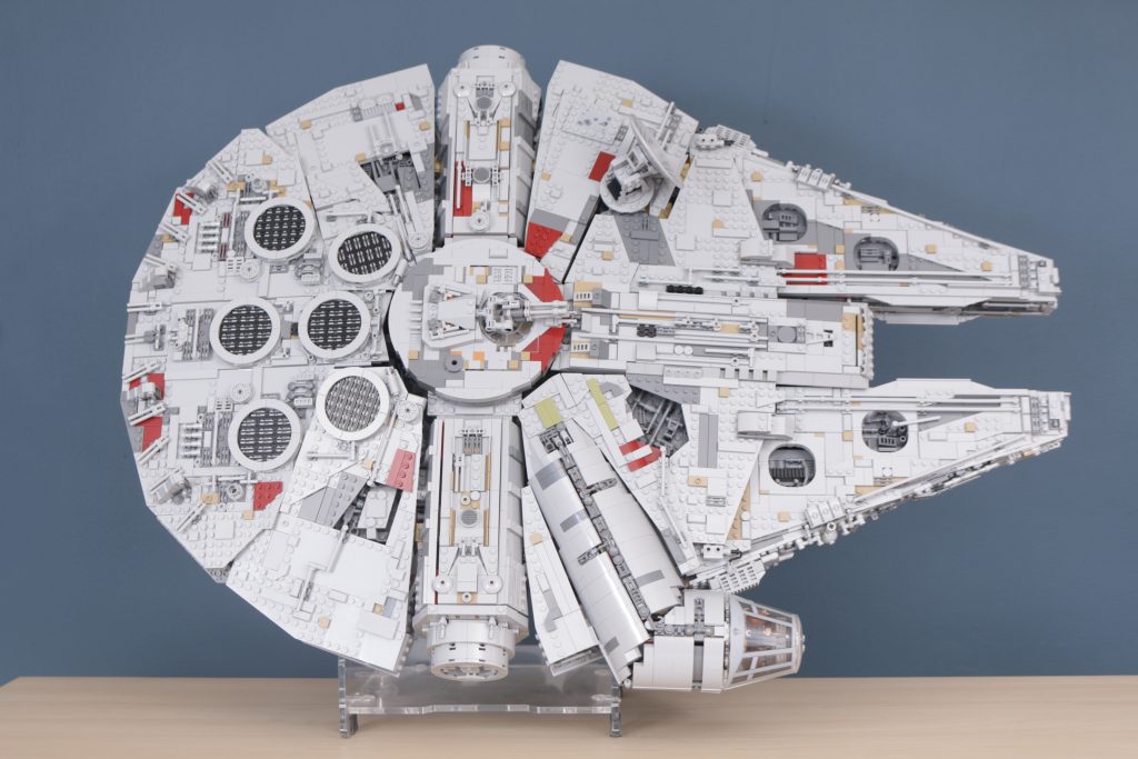LEGO Star Wars 75192 Millennium Falcon 2022 11 1024x683
