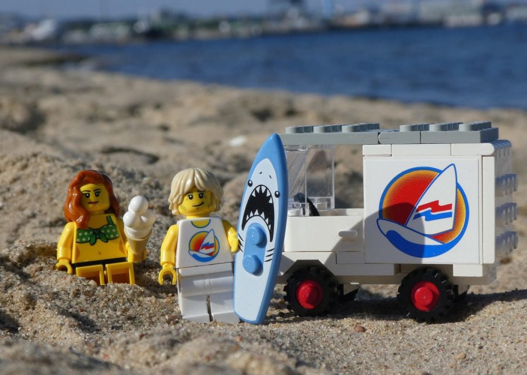 Brick Pic of the Day: Surf in the sun