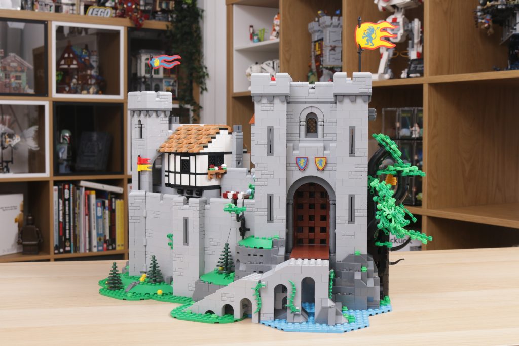 LEGO ICONS 10305 Lion Knights Castle review 7 1024x683