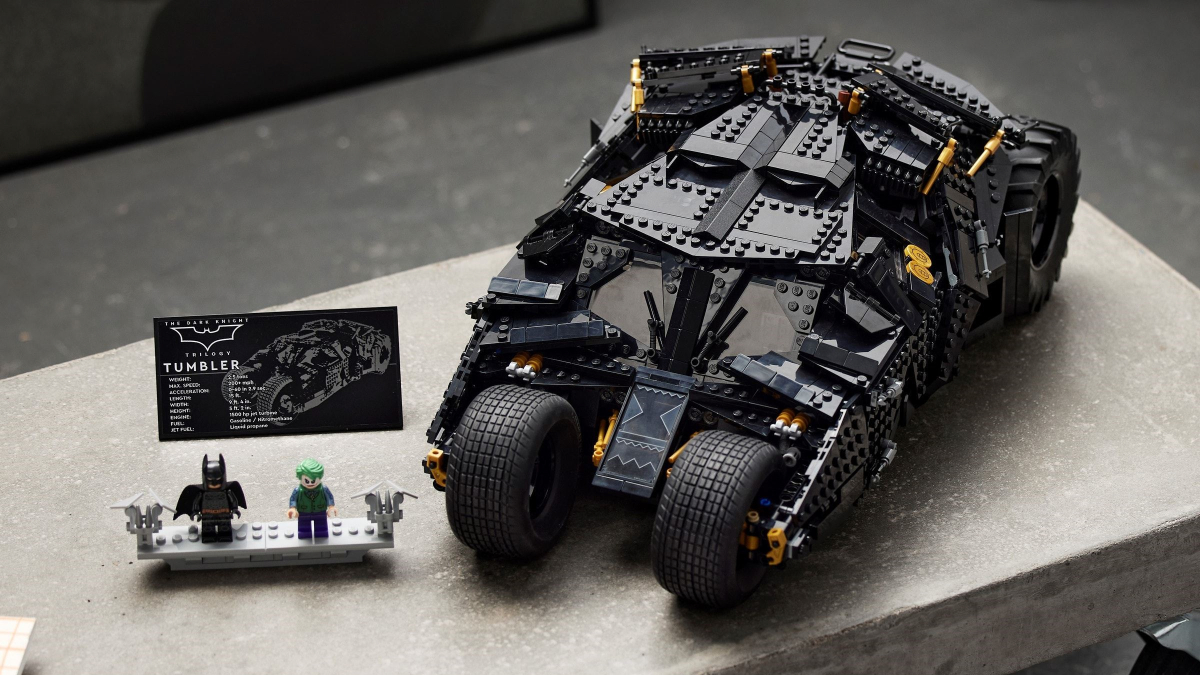 New LEGO DC The Dark Knight minifigure rumoured for 2025