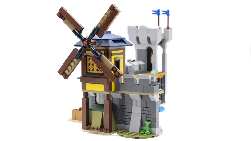 LEGO Creator 3 in 1 Medieval Castle 31120 23