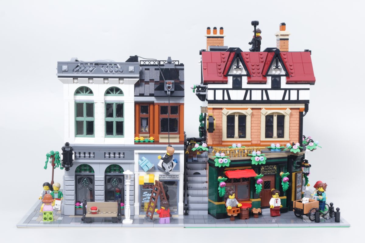 LEGO Icons 10350 Tudor Corner second review plus comparison with 10251 Brick Bank and 10270 Bookshop 88 1200x800