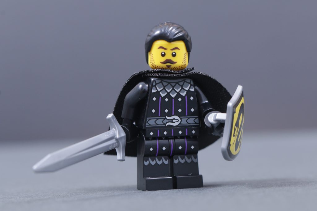 31168 Medieval Horse Knight Castle minifigures comparison 7 1024x683