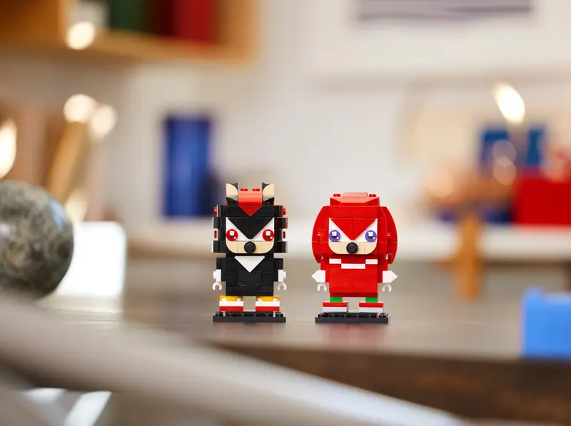 40672 Sonic the Hedgehog Knuckles Shadow Lifestyle 2