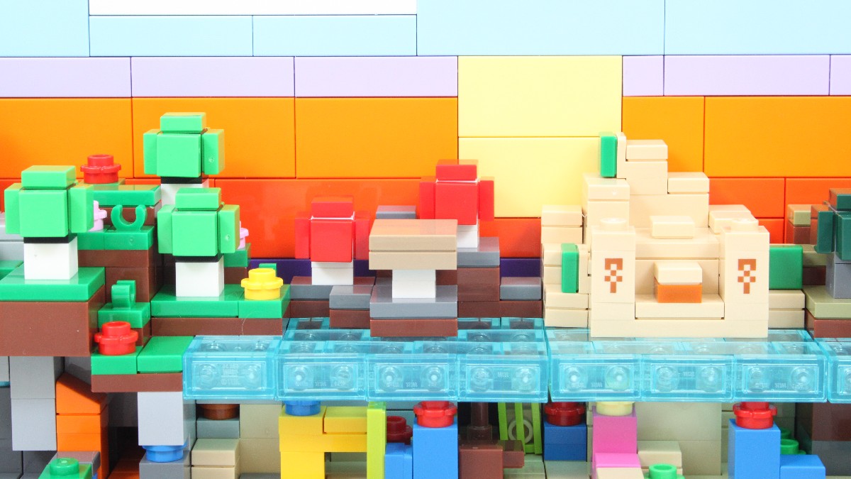 LEGO Minecraft's Micro World revamp is bursting with potential
