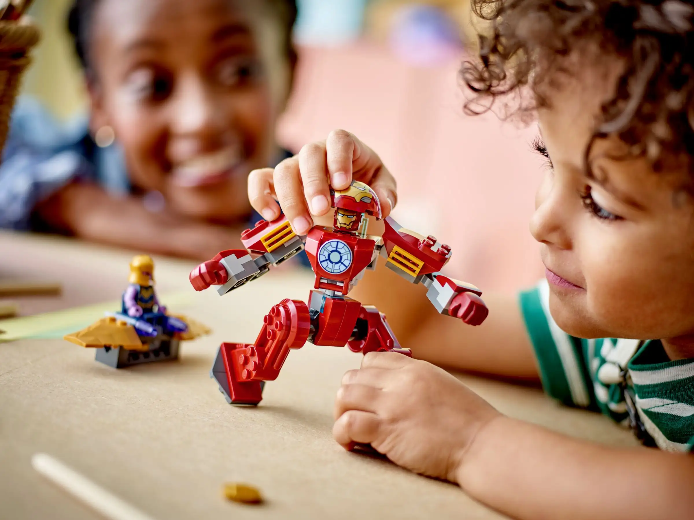 LEGO Marvel 76263 Iron Man Hulkbuster vs. Thanos 5