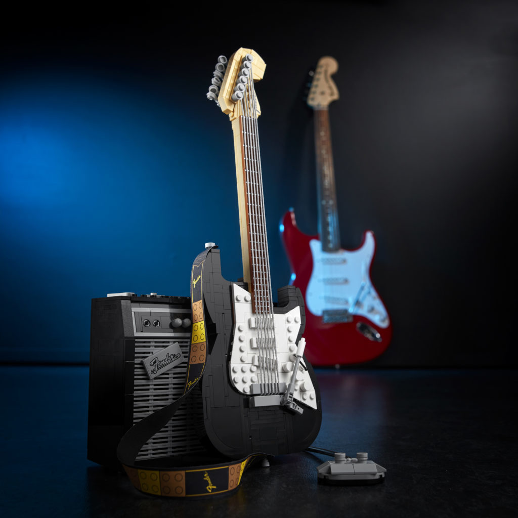 LEGO Ideas 21329 Fender Stratocaster 1 1024x1024