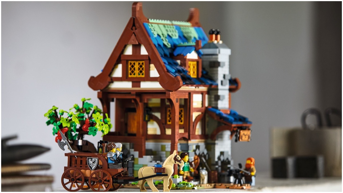 Four sister sets you can pair up with the LEGO Ideas Hocus Pocus cottage