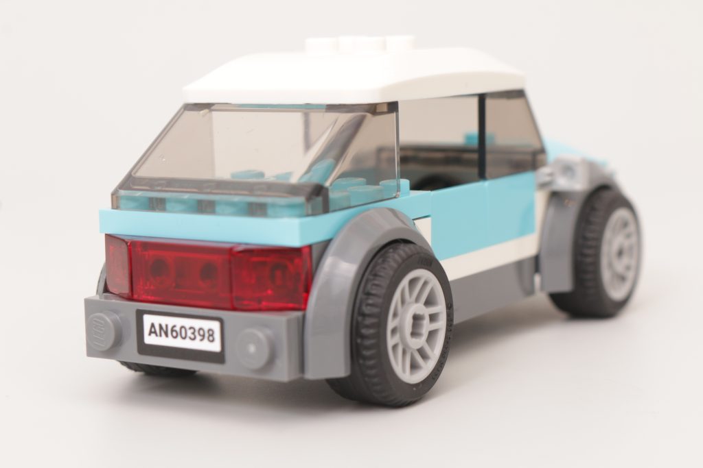 LEGO City 60398 Family House and Electric Car review 19 1024x683