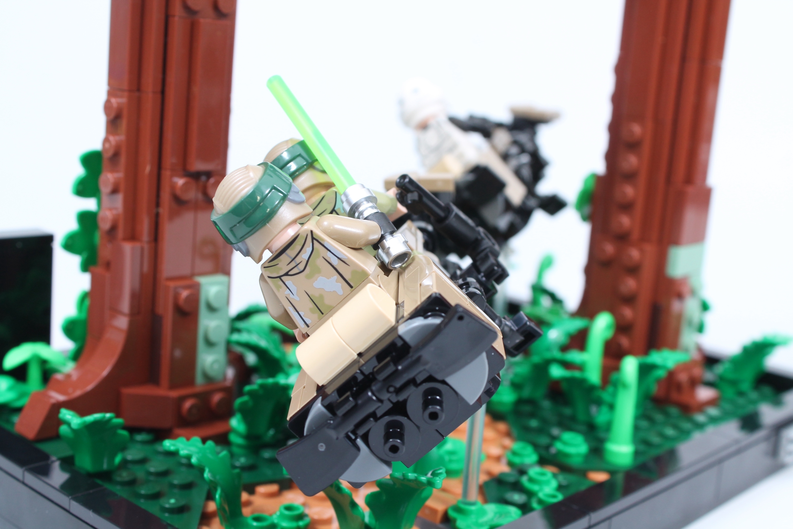 LEGO Star Wars 75353 Endor Speeder Chase Diorama review 12 scaled