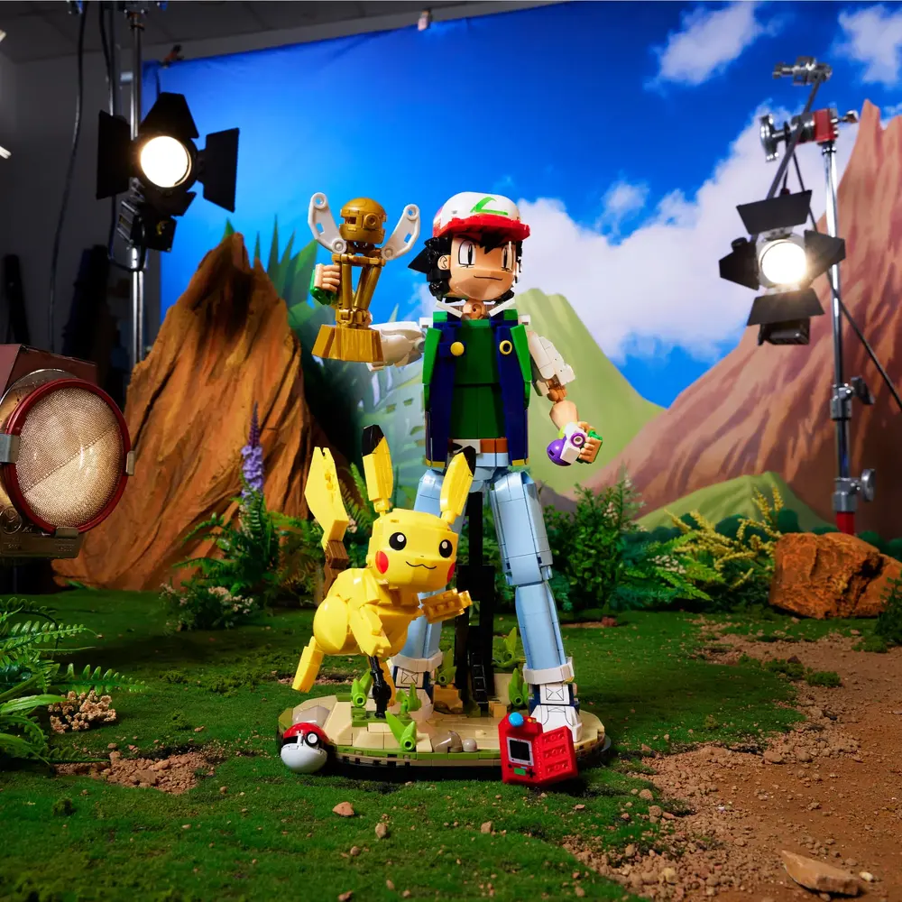 Mega Construx Pokemon Collectors Ash and Pikachu
